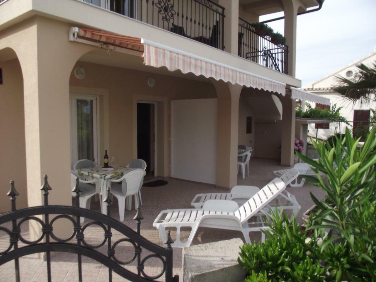 Apartments Dajana Silo ภายนอก รูปภาพ